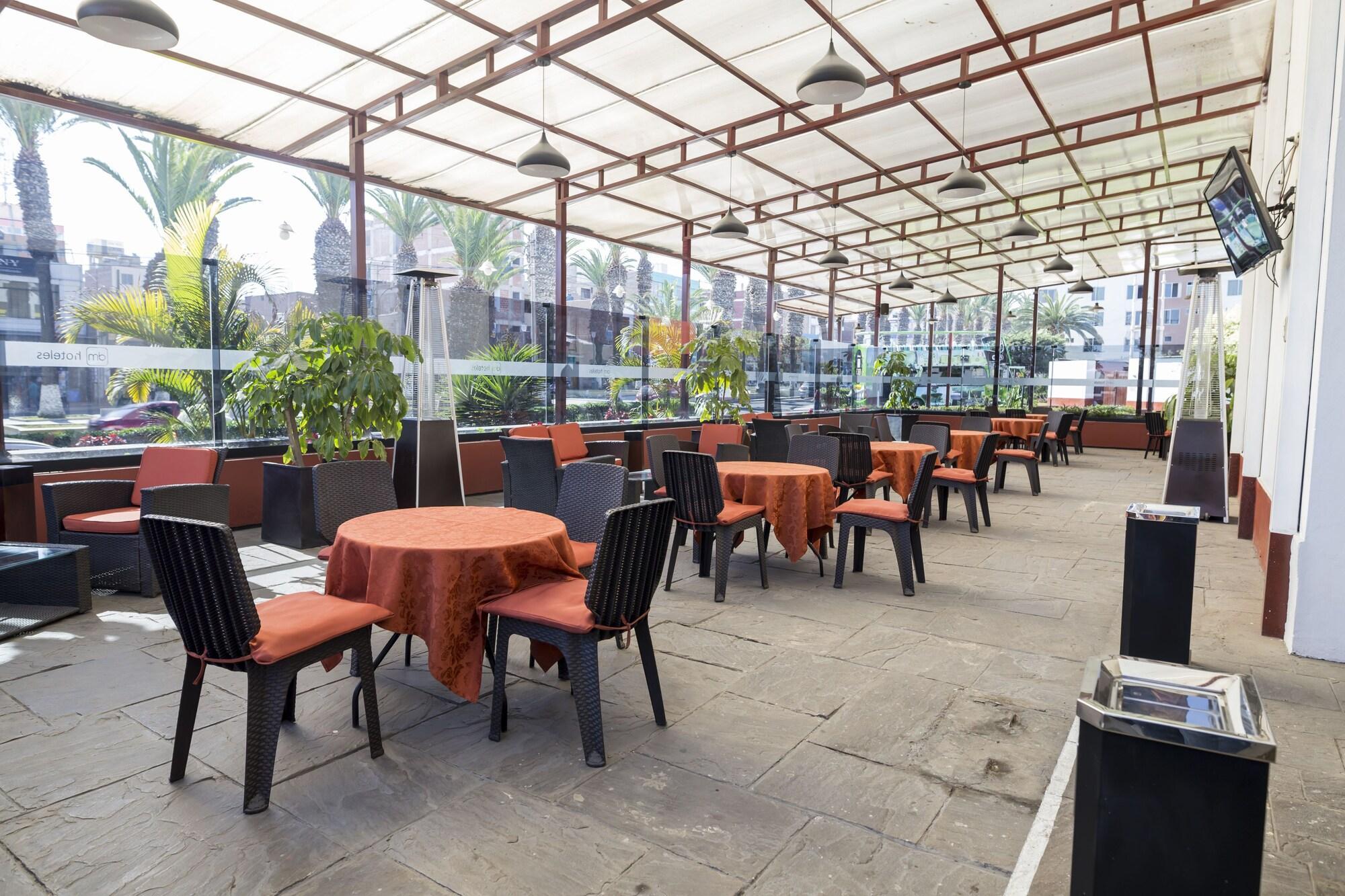 Restaurant DM Hoteles Tacna