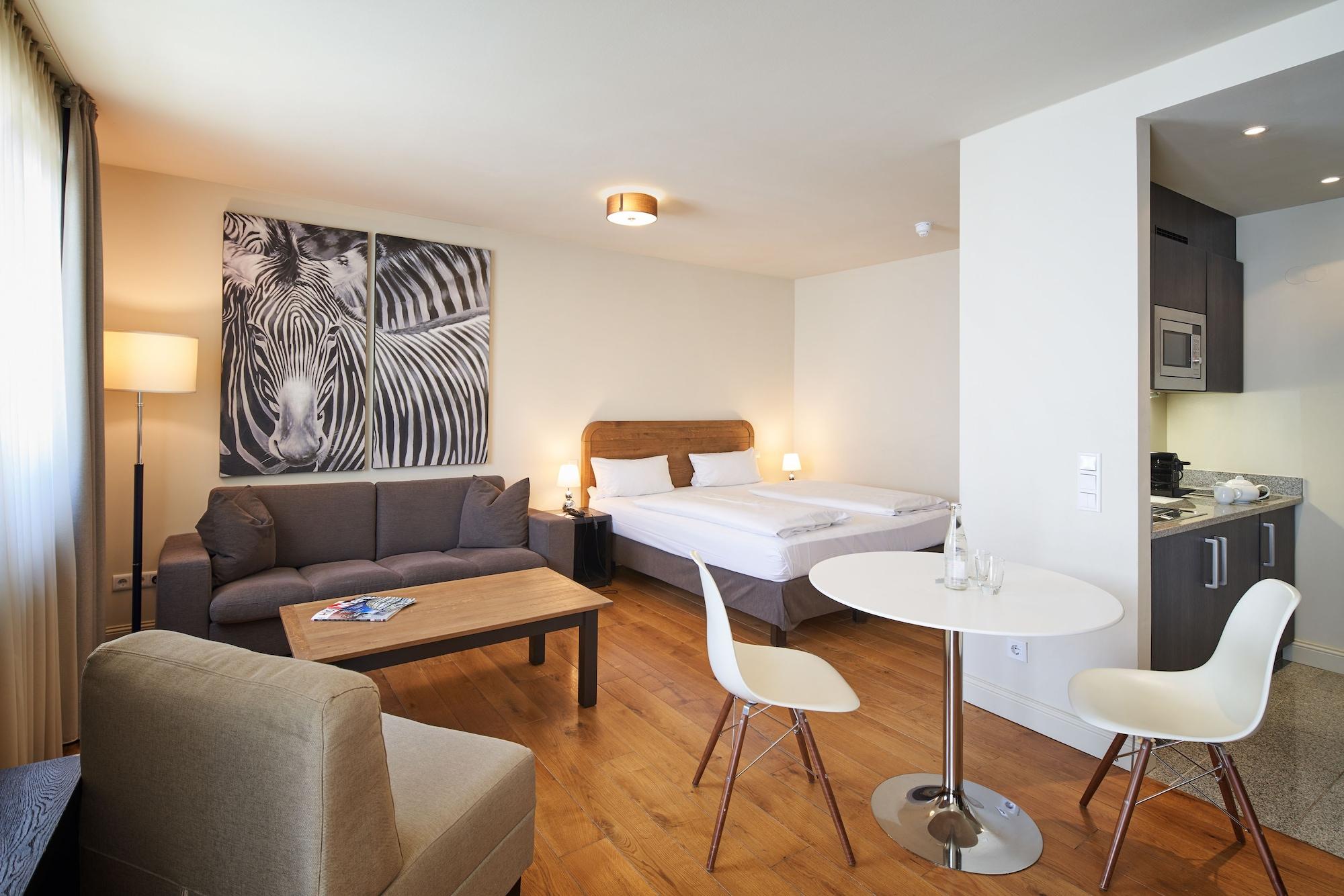 Habitación Mondrian Suites Berlin Checkpoint Charlie