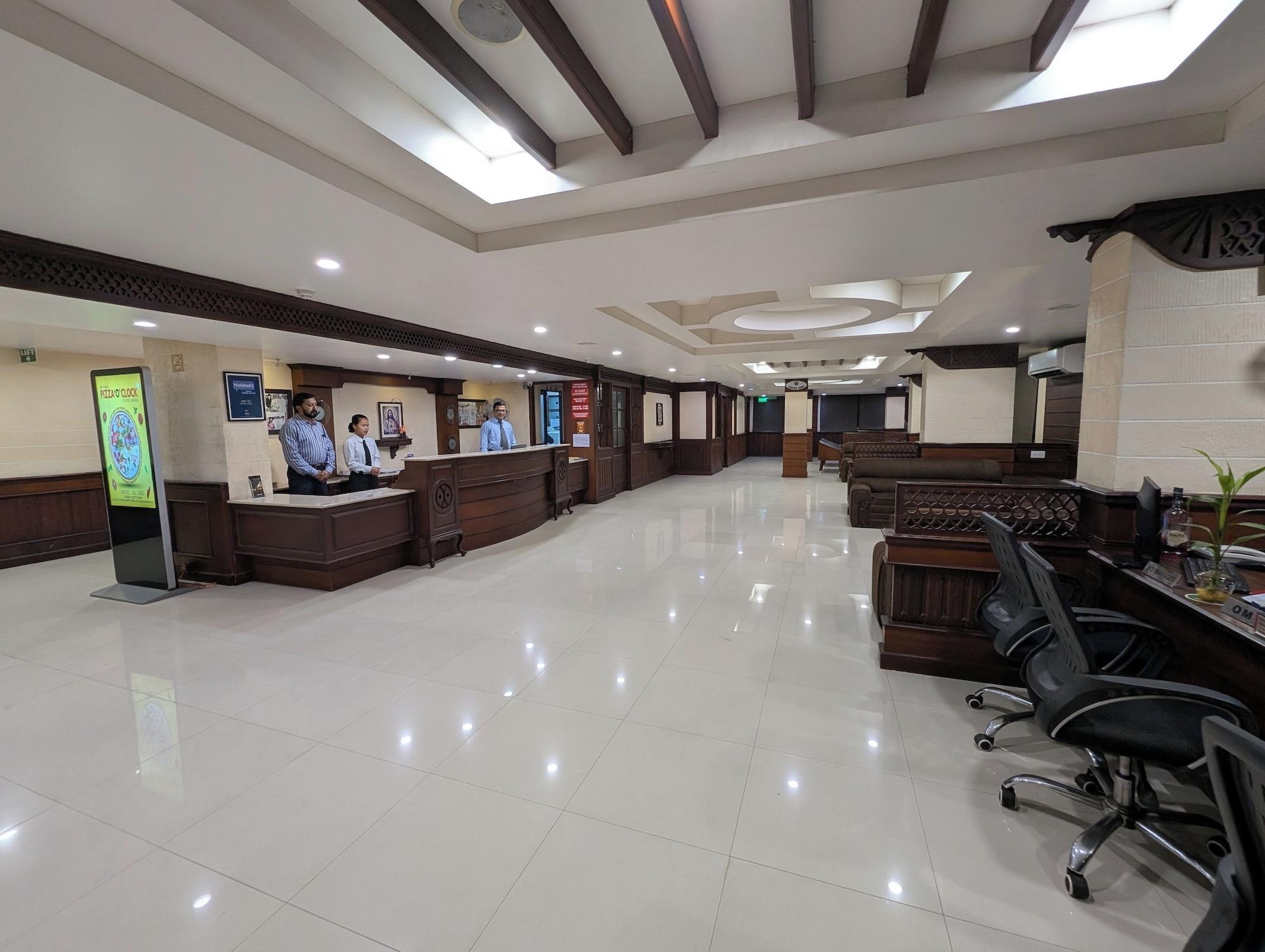 Vista Lobby Hotel Arcadia