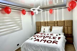 Alquiler Vacacional - Suite Estilo Minimalista con Jacuzzi Privado de Lujo en Quito Ecuador