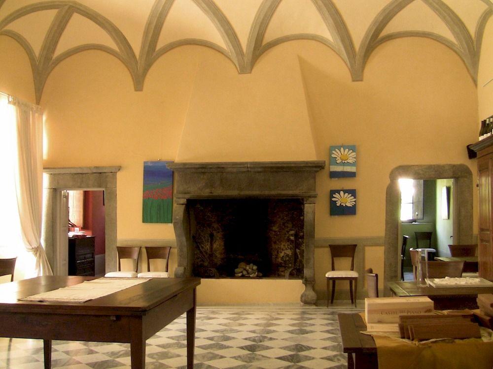 Vista Lobby Casteldelpiano Agriturismo & Cantina