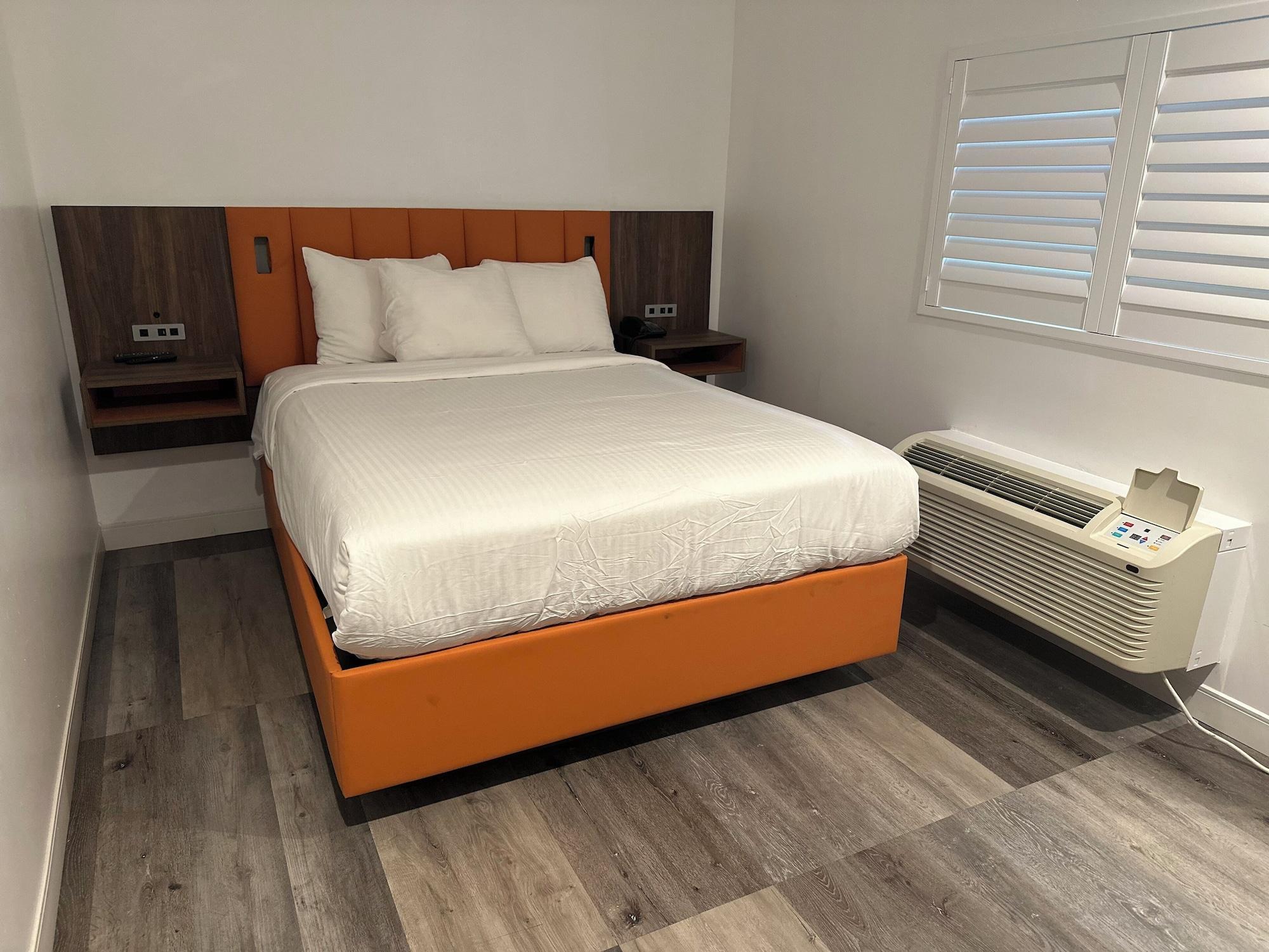 Equipamiento de Habitación Hotel Rudra - Hollywood