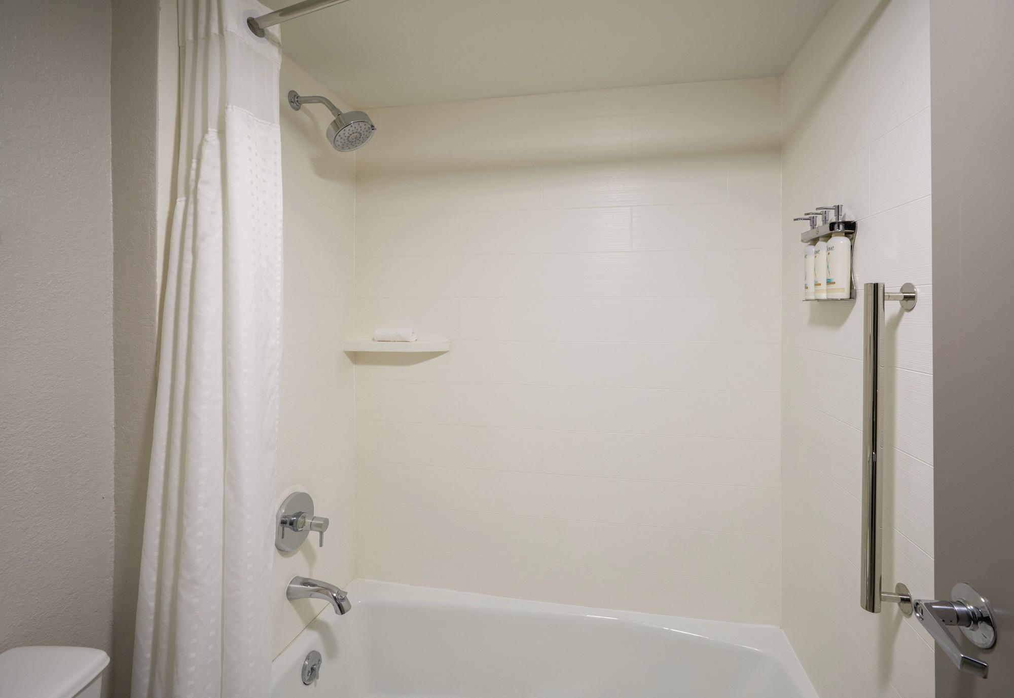 Habitación Holiday Inn Express & Suites Kendall East Miami by IHG