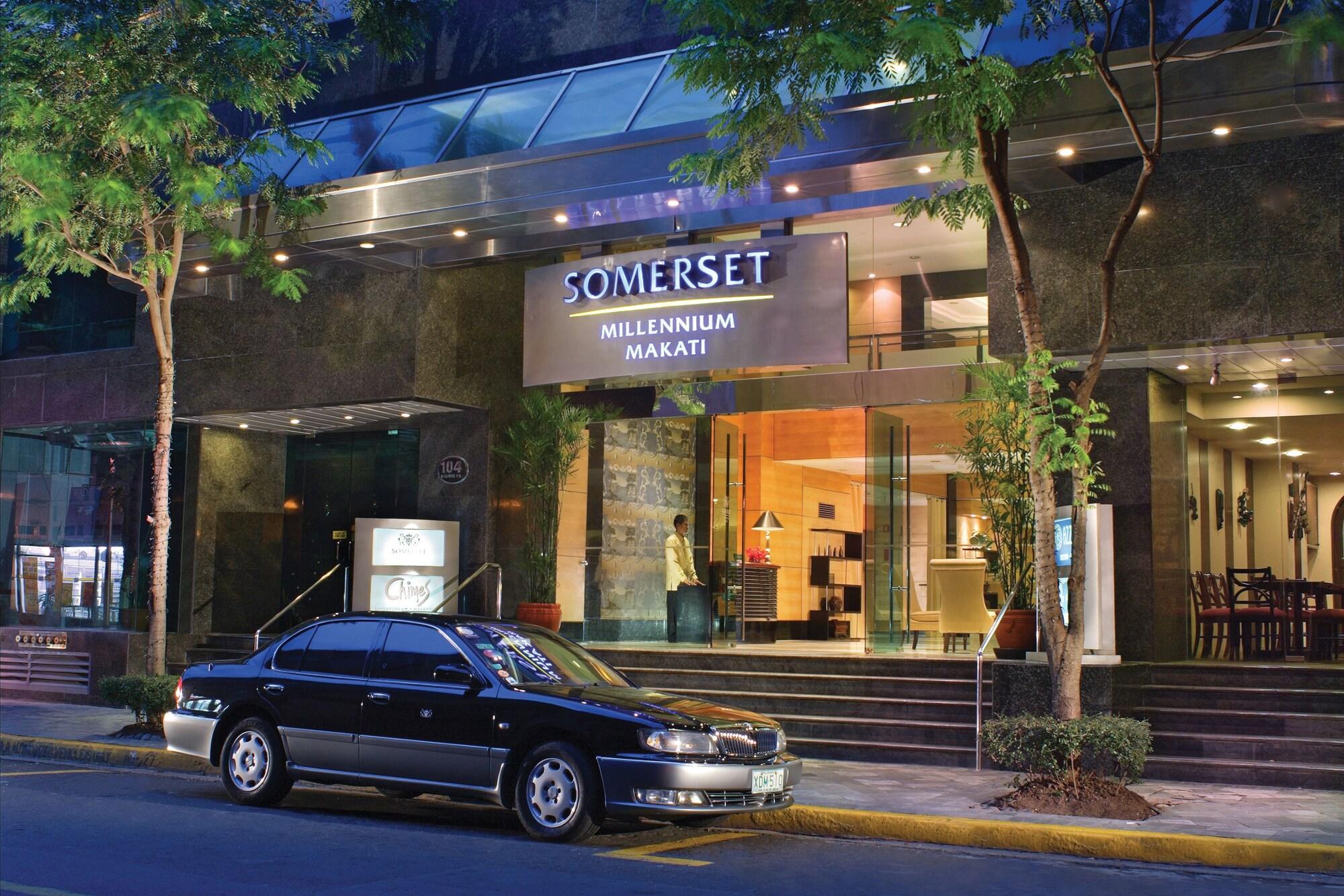 Vista Exterior Somerset Millennium Makati