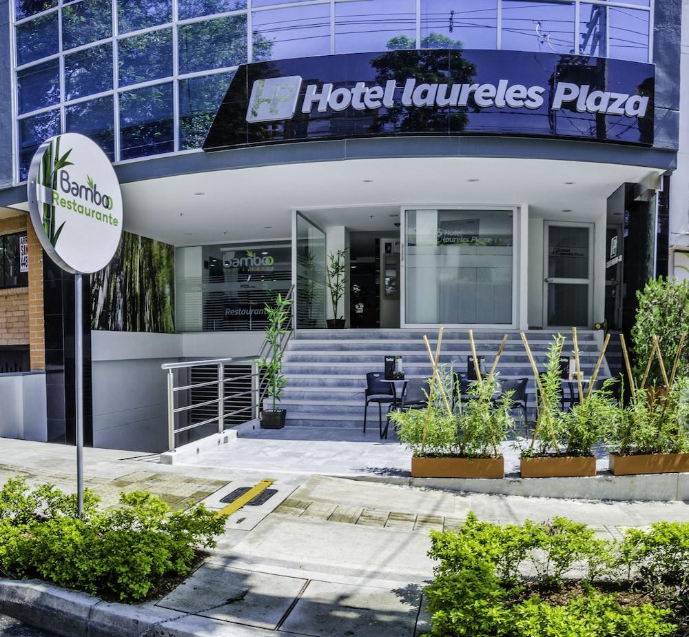 Vista Exterior Hotel Laureles Plaza