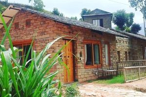 Alojamiento - Gorkha Gaun Resort