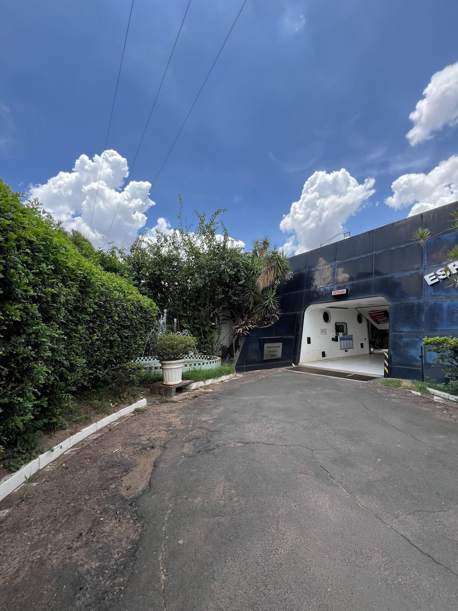 Varios Espacial Motel