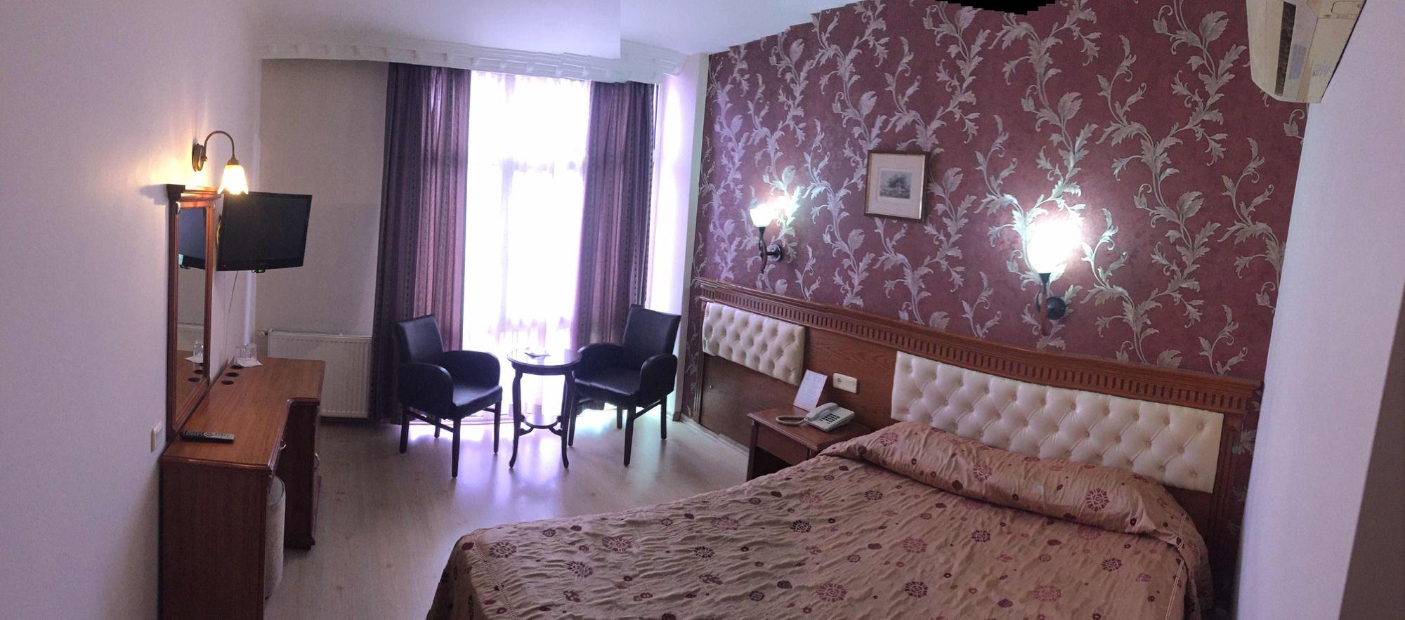 Comodidades do quarto Ebru Hotel