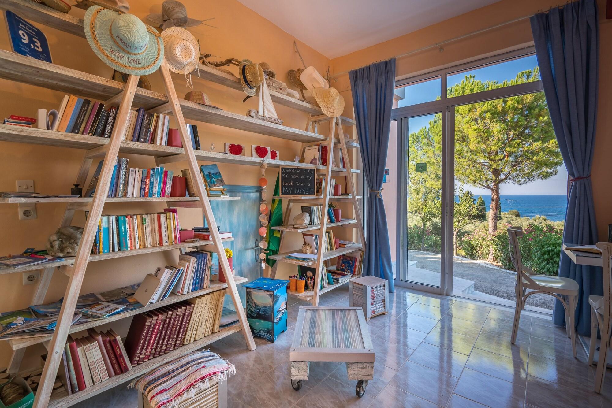 Vista Lobby Julia Studios