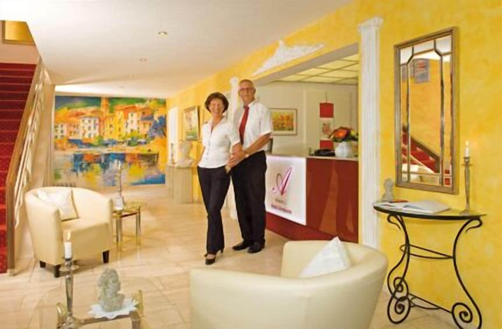 Vista Lobby Hotel Ambiente