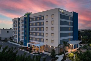 Alojamiento - Home2Suites by Hilton Miami Airport S. Blue Lagoon