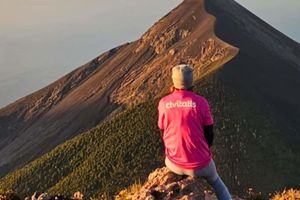 Actividad - Ruta de 2 días de trekking por el volcán Acatenango
