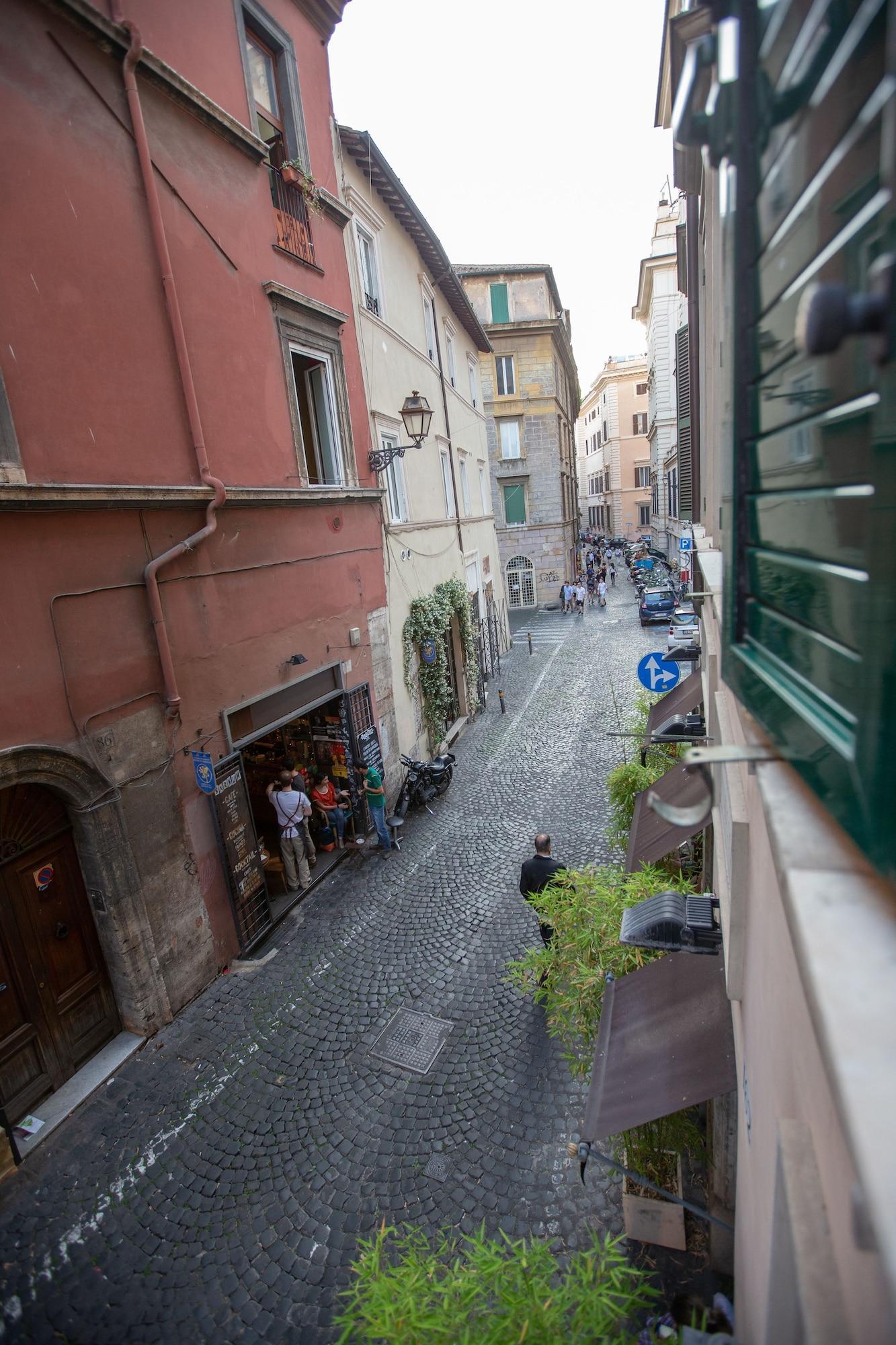 Vista Exterior Maribea Rome Center