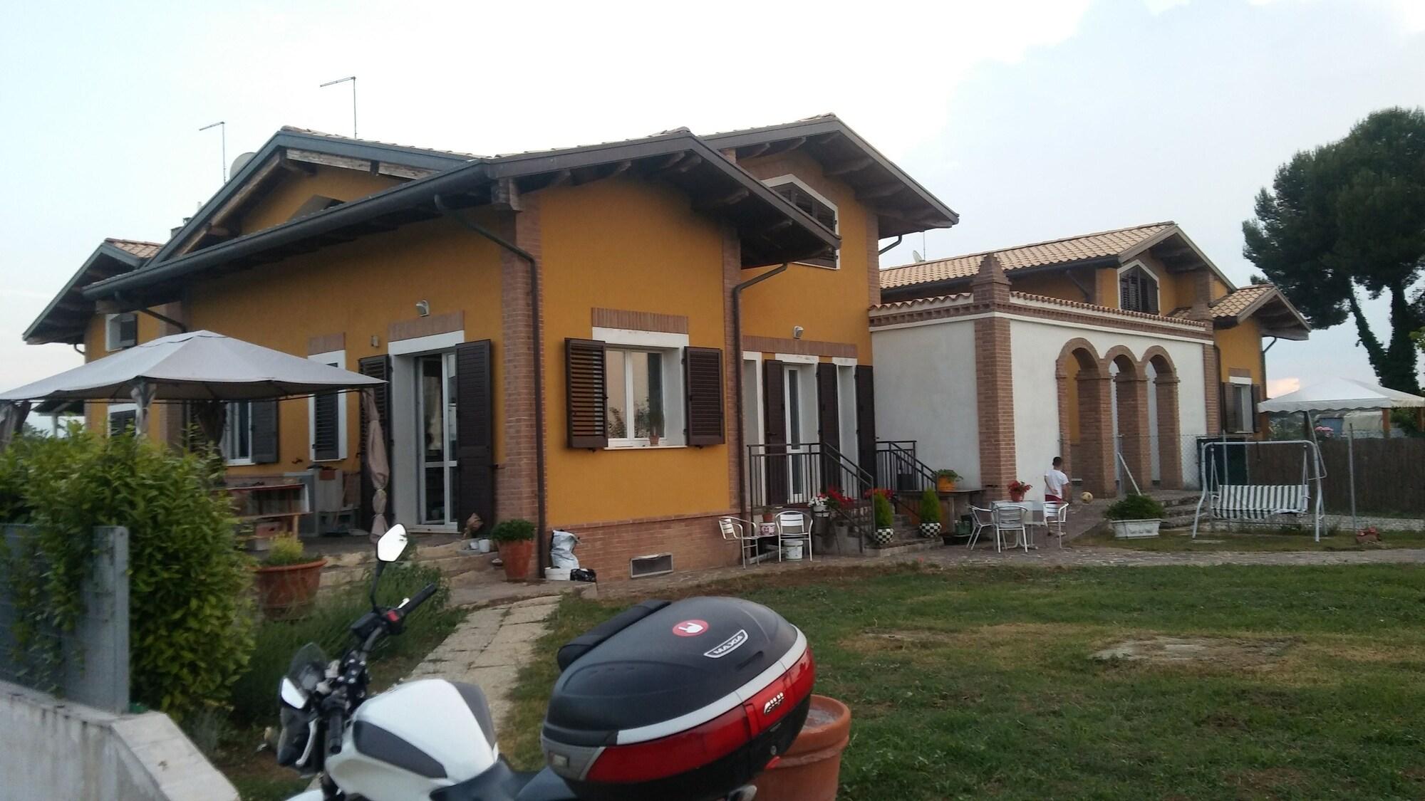 Vista Exterior Villa circuito Simoncelli