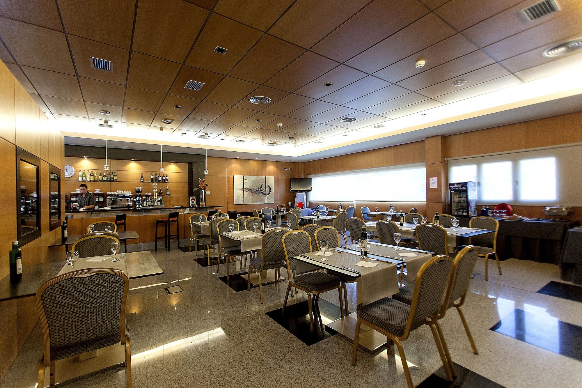 Restaurant Hotel Sercotel Gran Fama