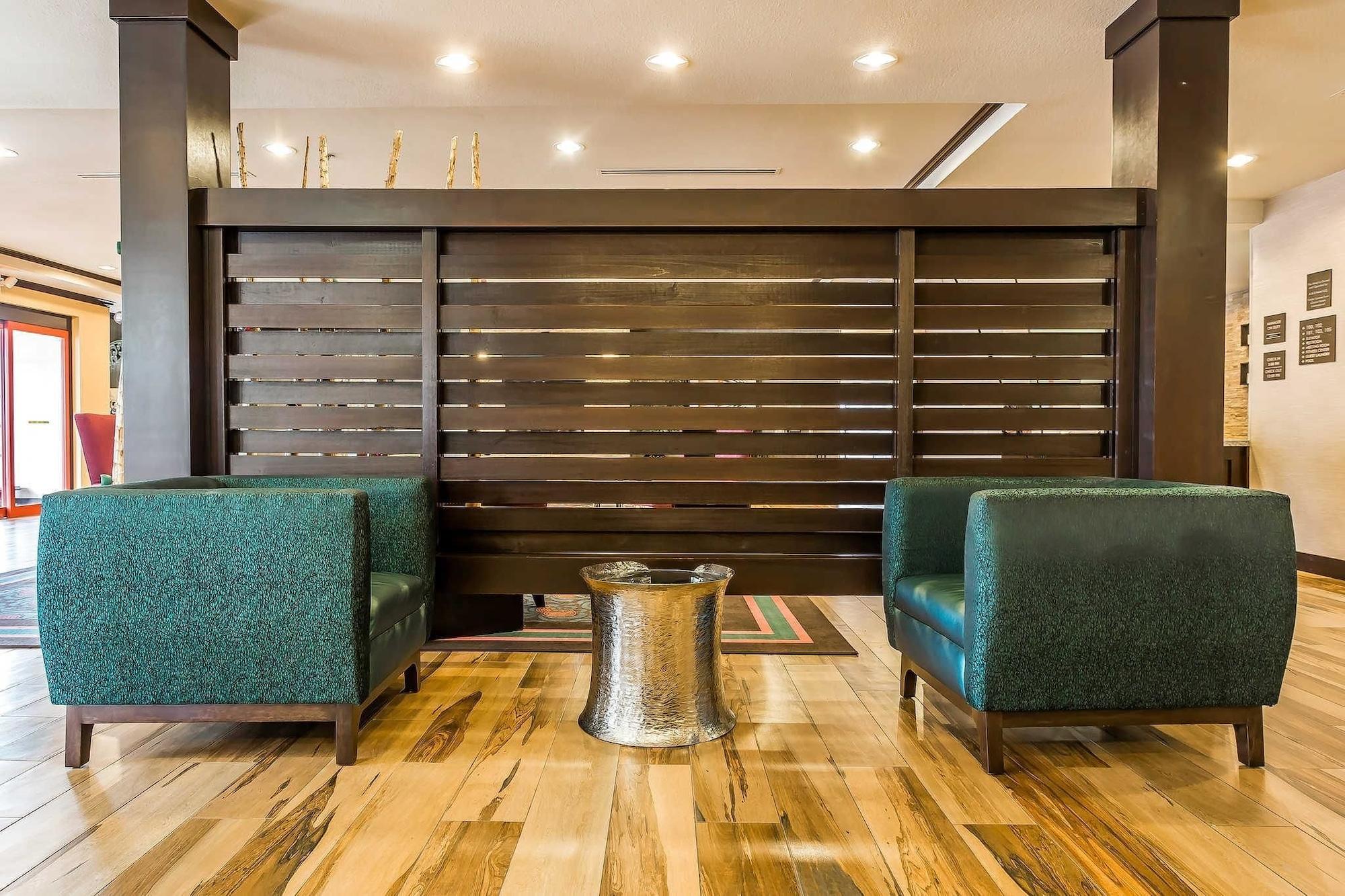 Vista Lobby Comfort Inn & Suites Newcastle - Oklahoma City