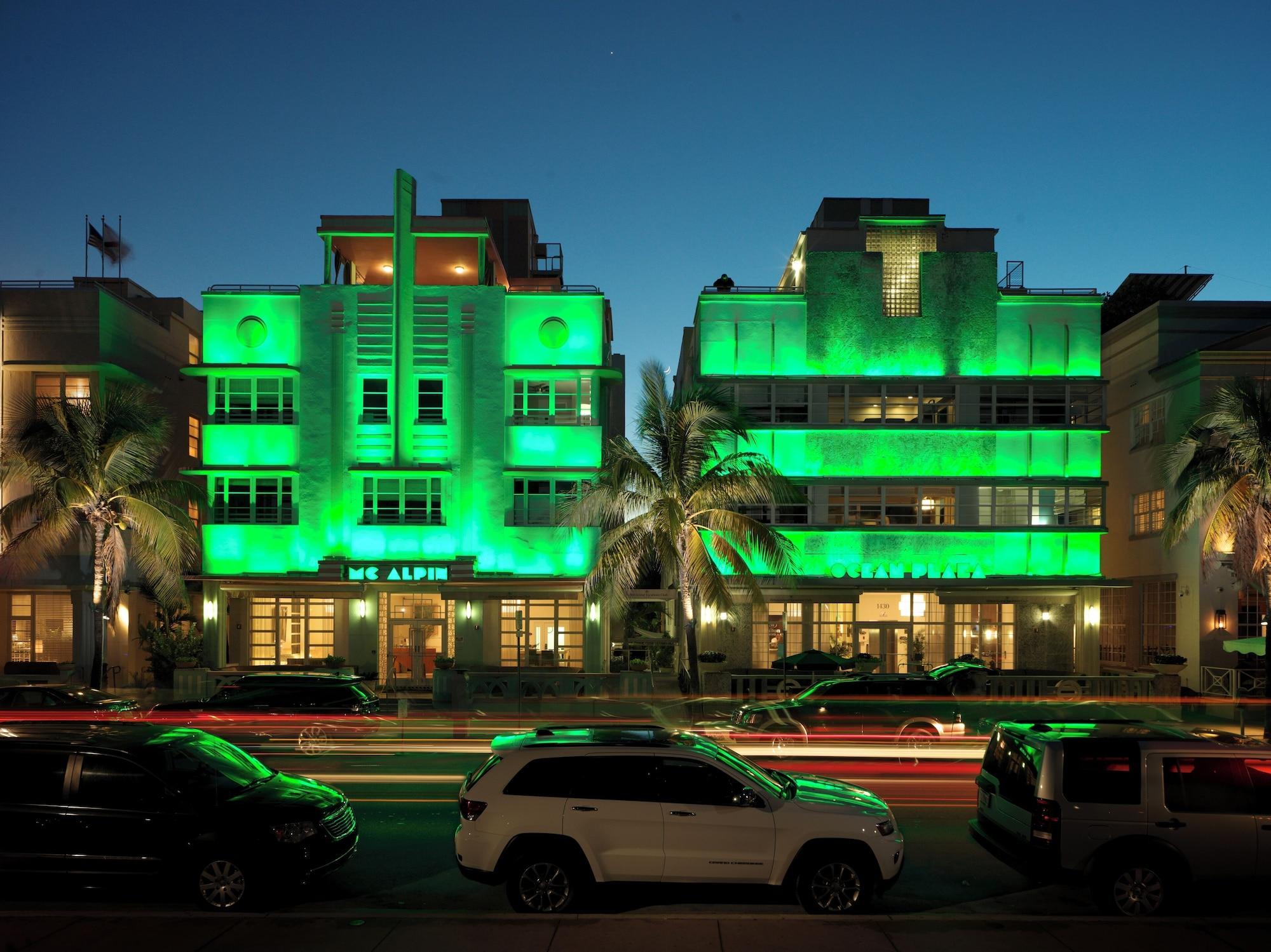 Vista Exterior Hilton Grand Vacations Club McAlpin Ocean Plaza Miami