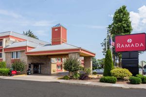 Alojamiento - Ramada by Wyndham Portland