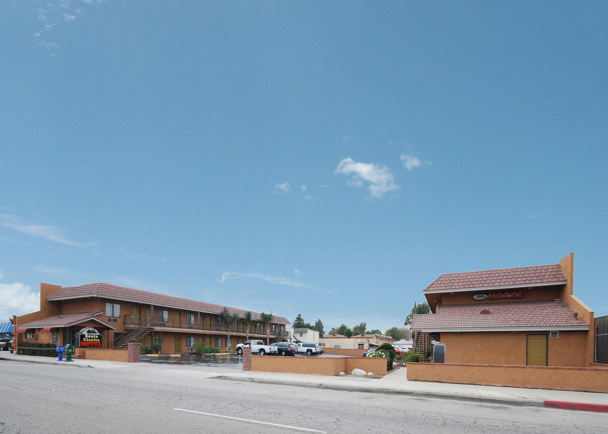 Varios Santa Clarita Motel