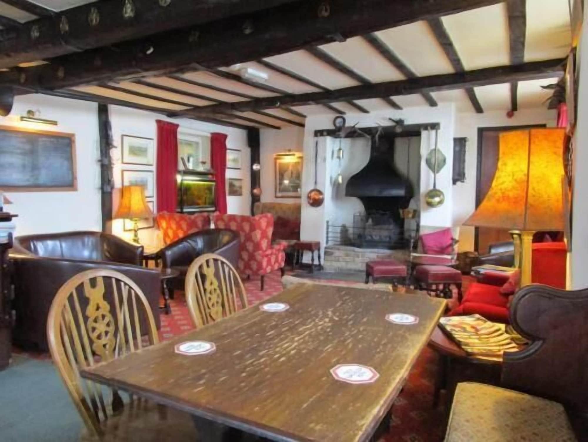 Bar/Salón Cross Keys Hotel