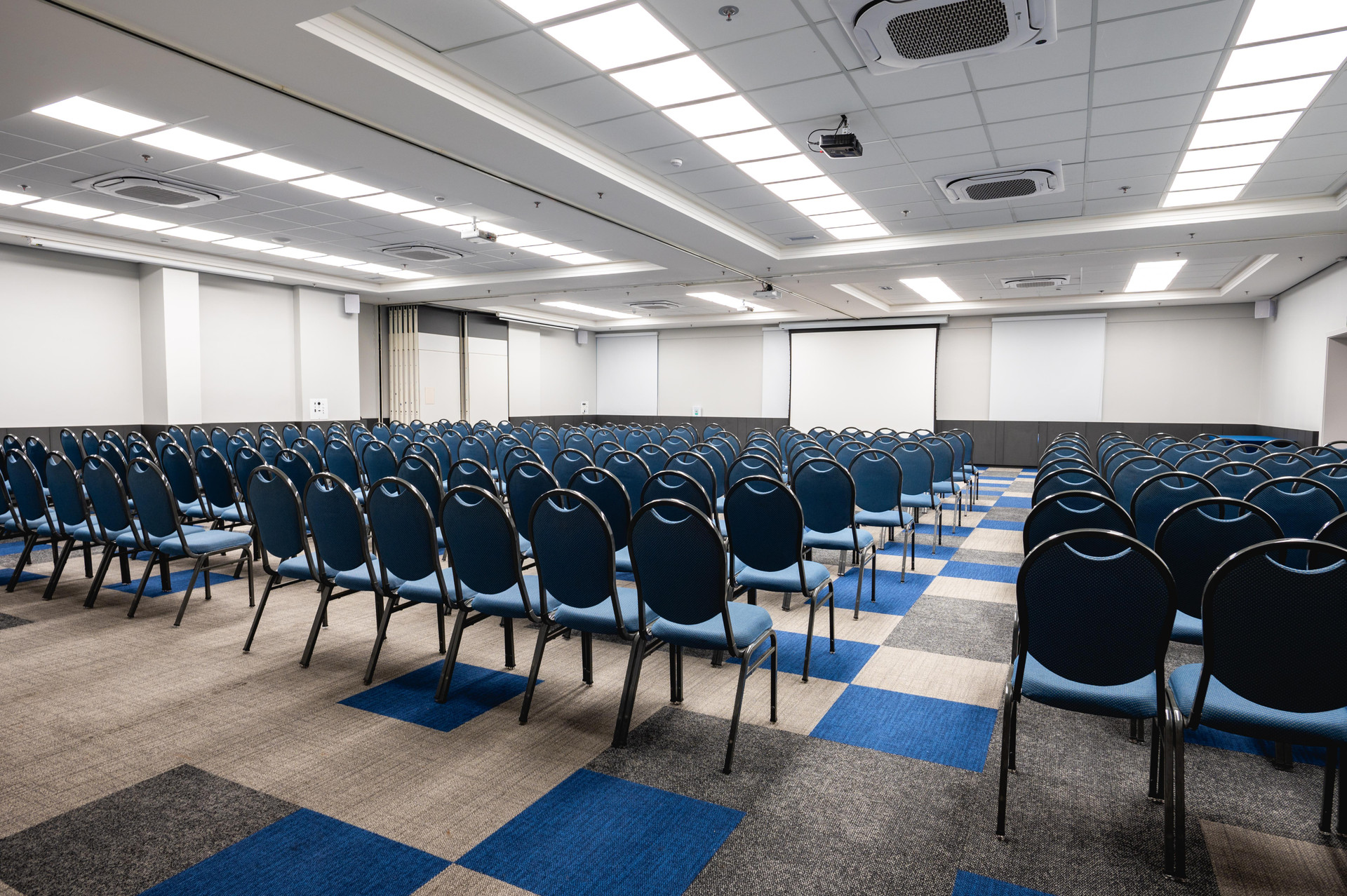 Sala de Reuniones eSuítes Congonhas by Atlantica