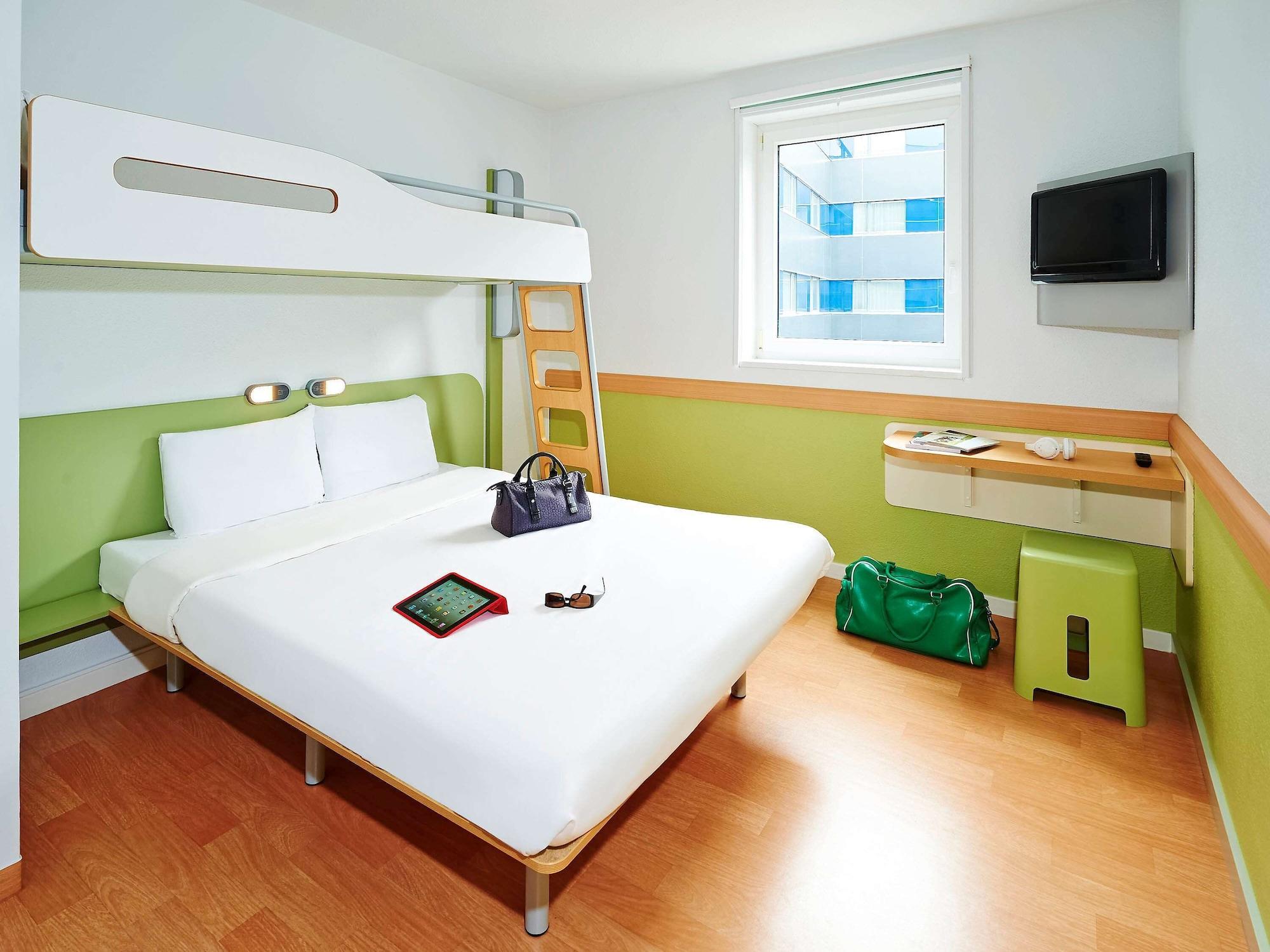 Varios ibis budget Boulogne-sur-Mer Centre les Ports