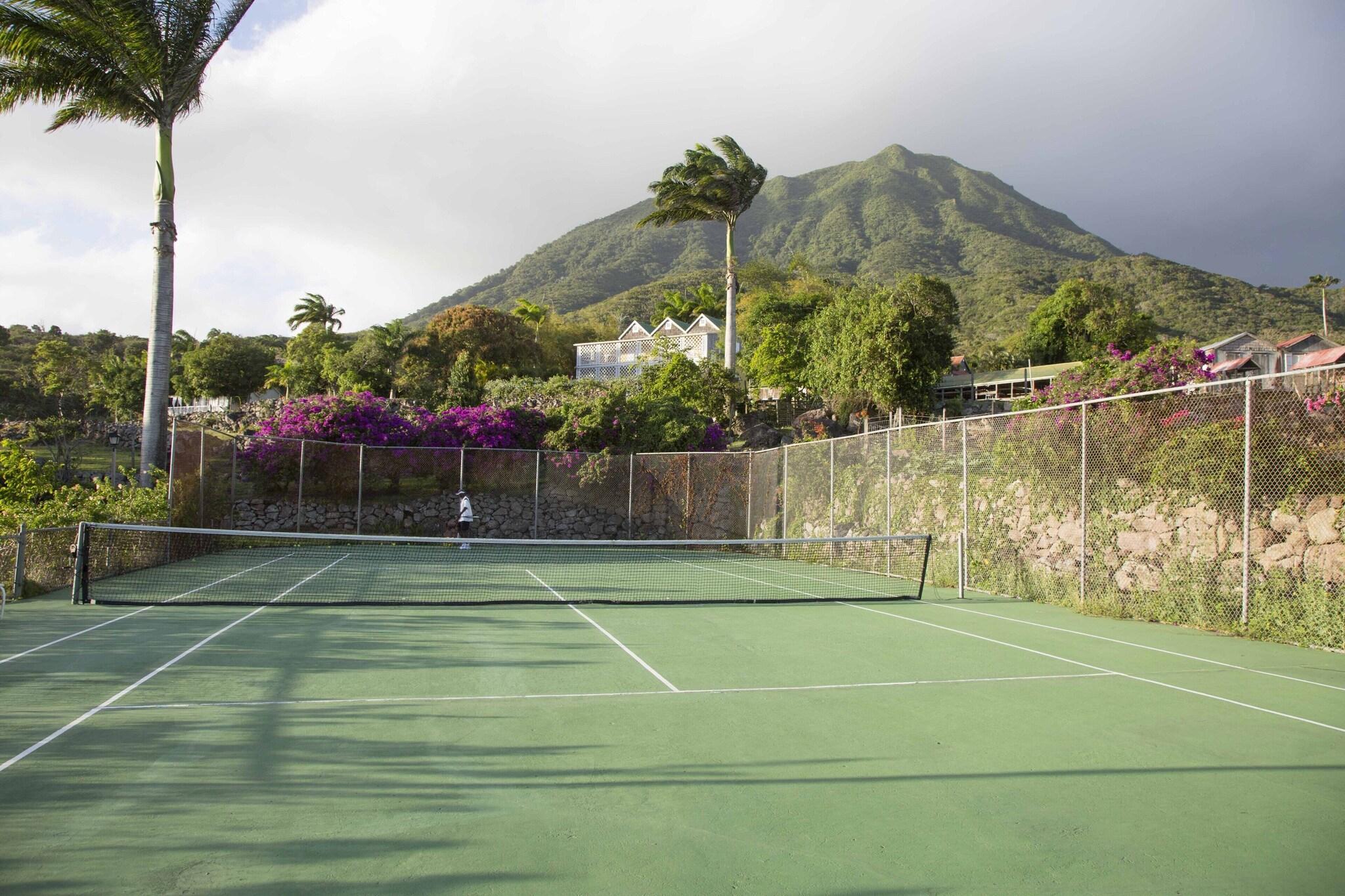 Instalaciones Recreativas Hermitage Nevis