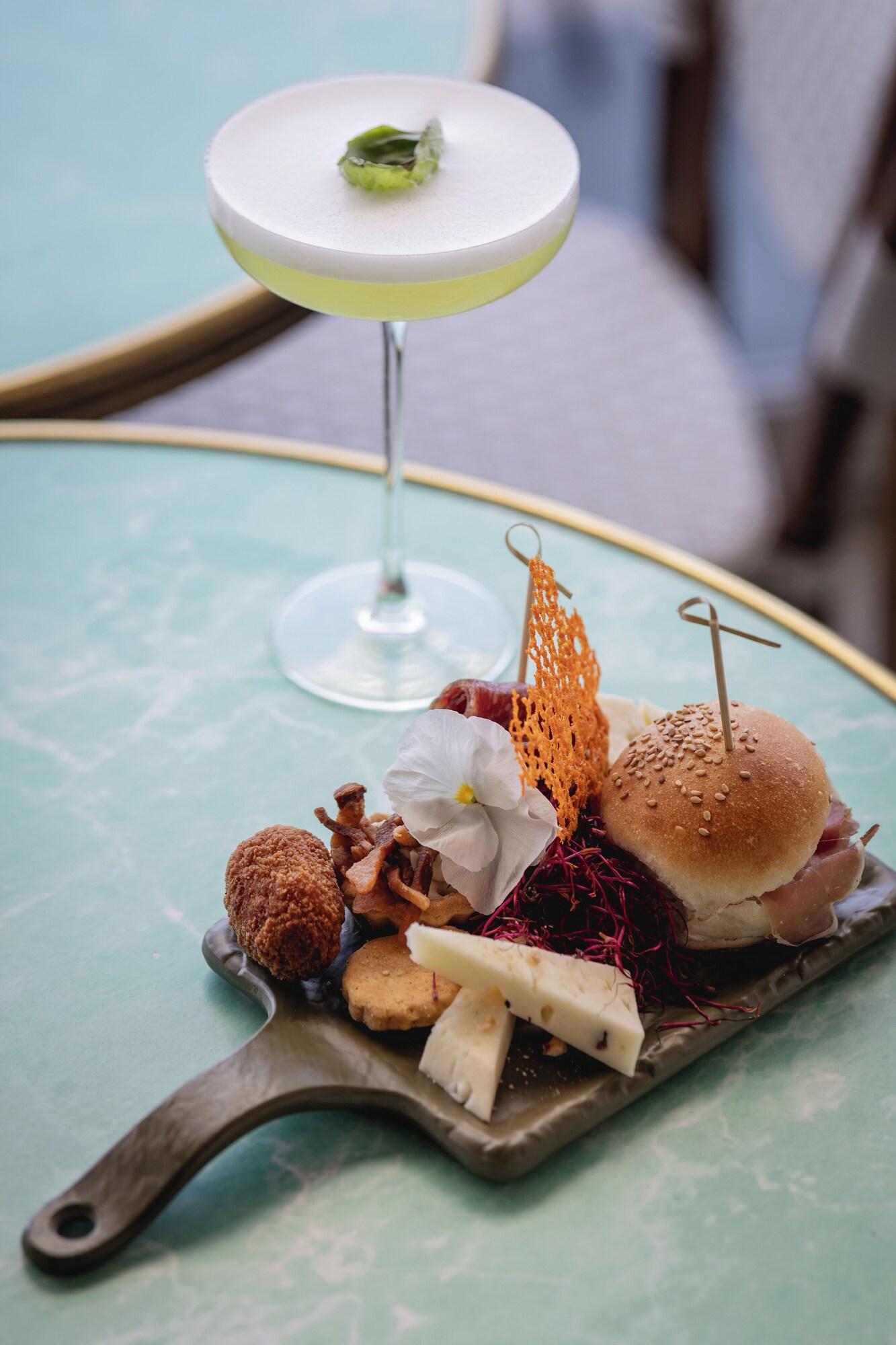 Bar/Salón Trastevere Roma | UNA Esperienze