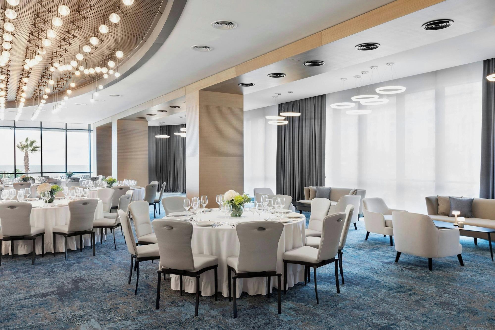 Sala de Reuniones Courtyard By Marriott Batumi