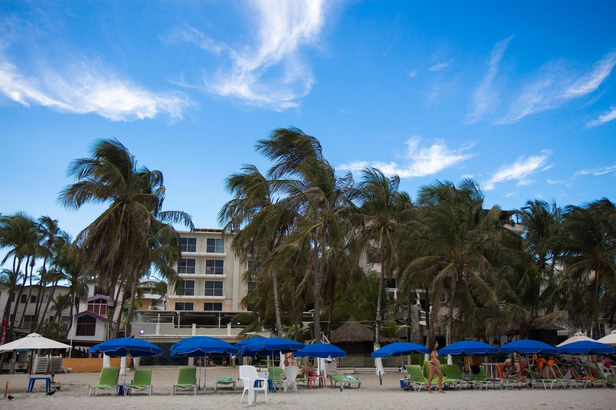 Playa Yaque Beach Hotel