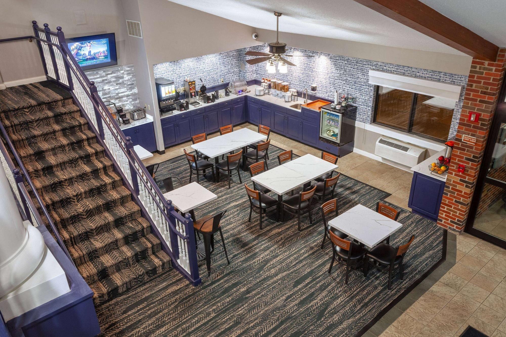 Restaurant AmericInn by Wyndham Peoria
