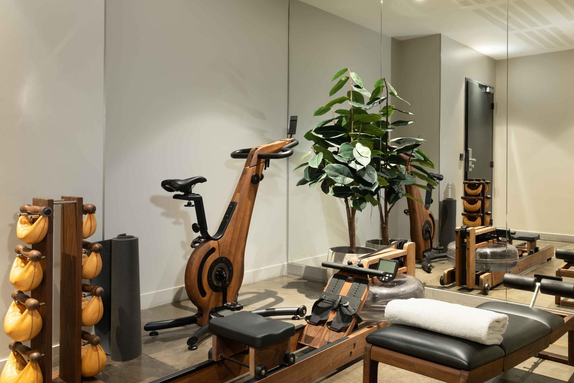Gimnasio Lyric Hotel Paris