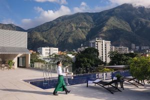 Alojamiento - Hotel Cayena Caracas a LHW