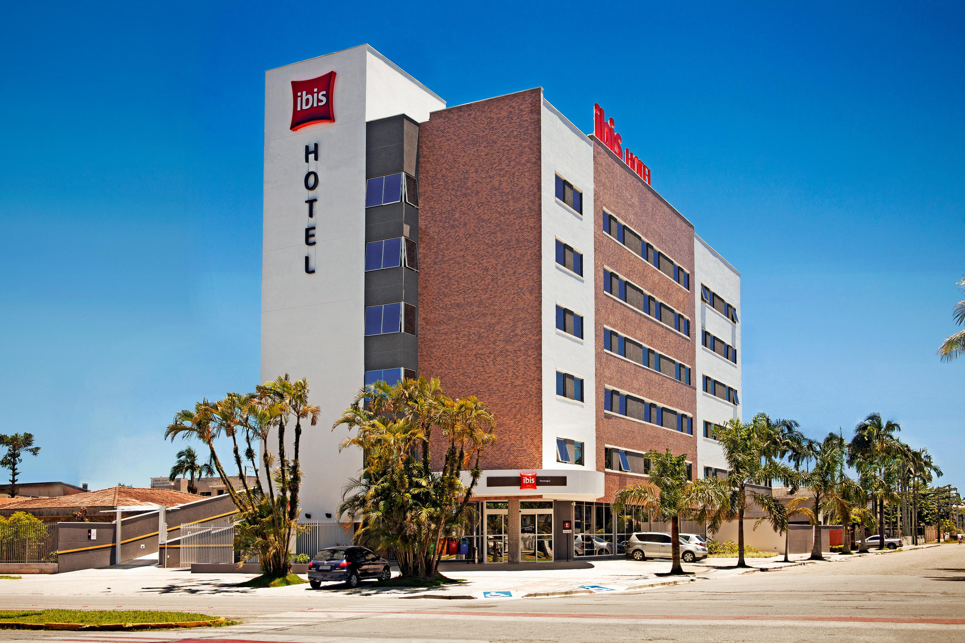 Vista Exterior IBIS PARANAGUA