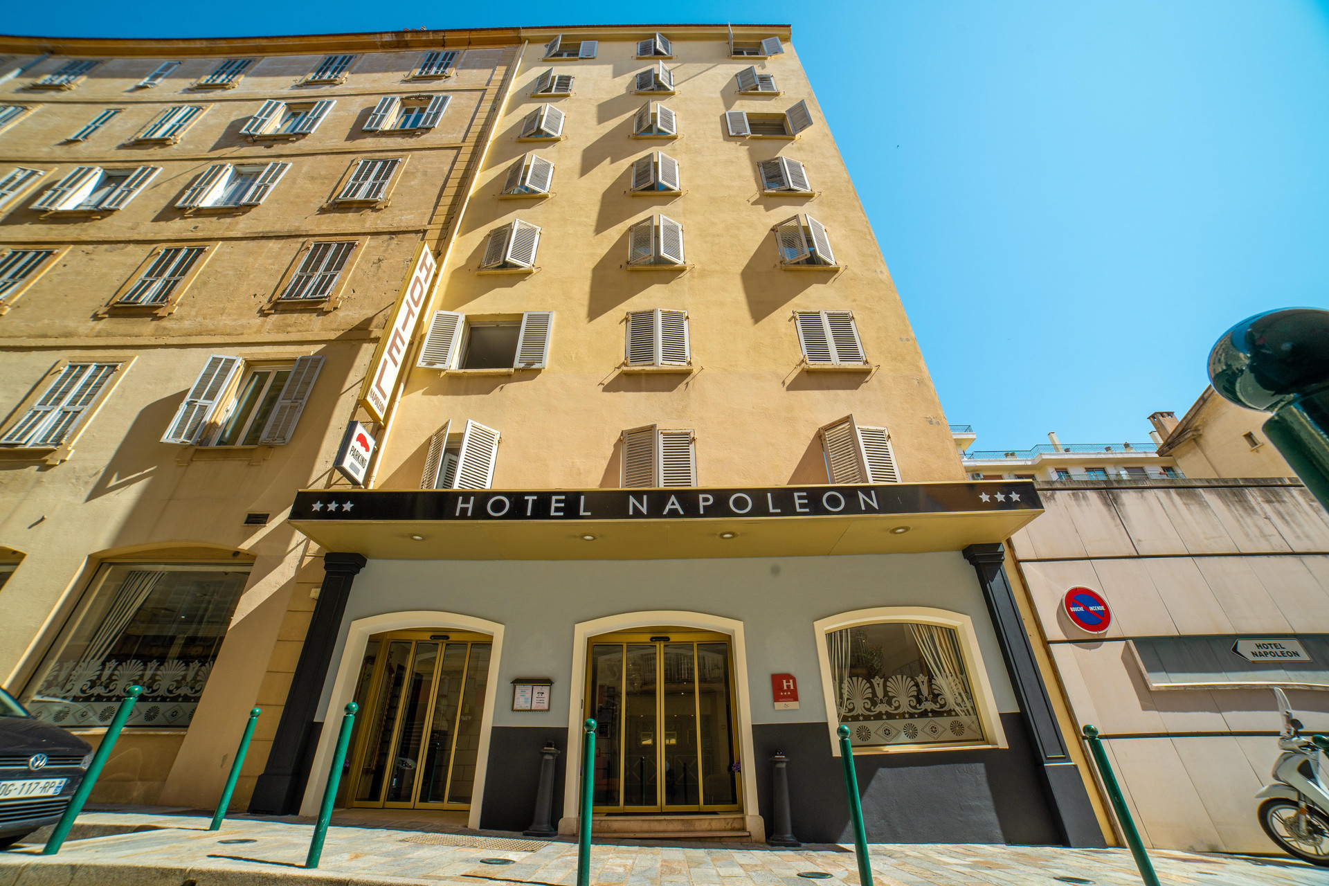 Vista Exterior Hotel Napoleon
