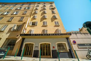 Alojamiento - Hotel Napoleon