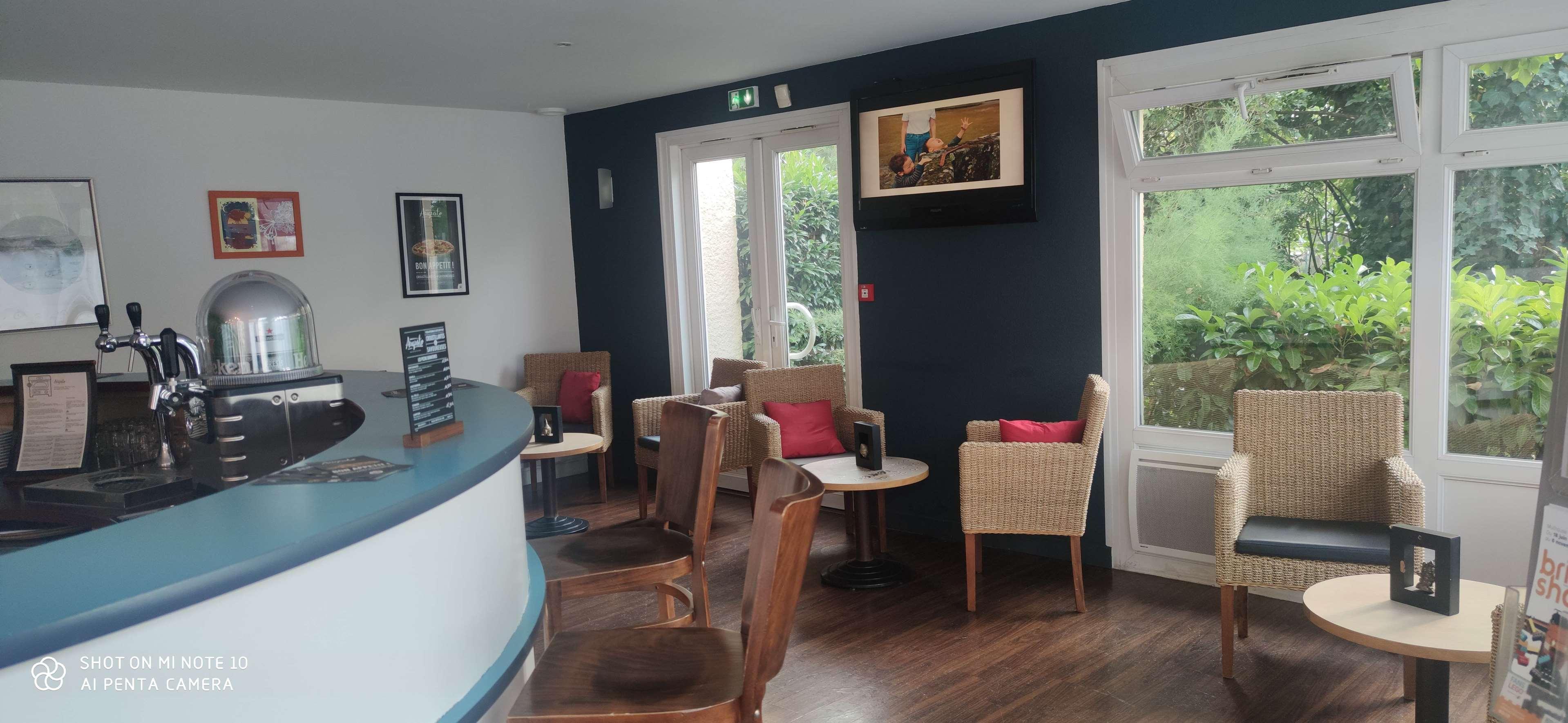 Bar/Salón Hotel Kyriad Mulhouse Est - Lutterbach