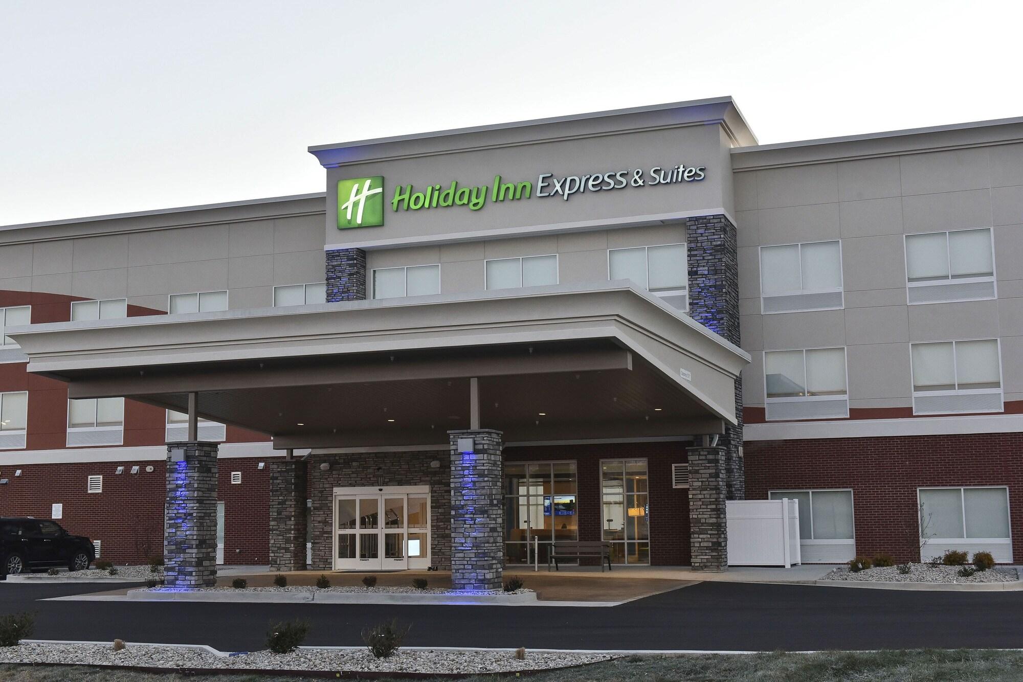 Vista Exterior Holiday Inn Express & Suites Madisonville by IHG