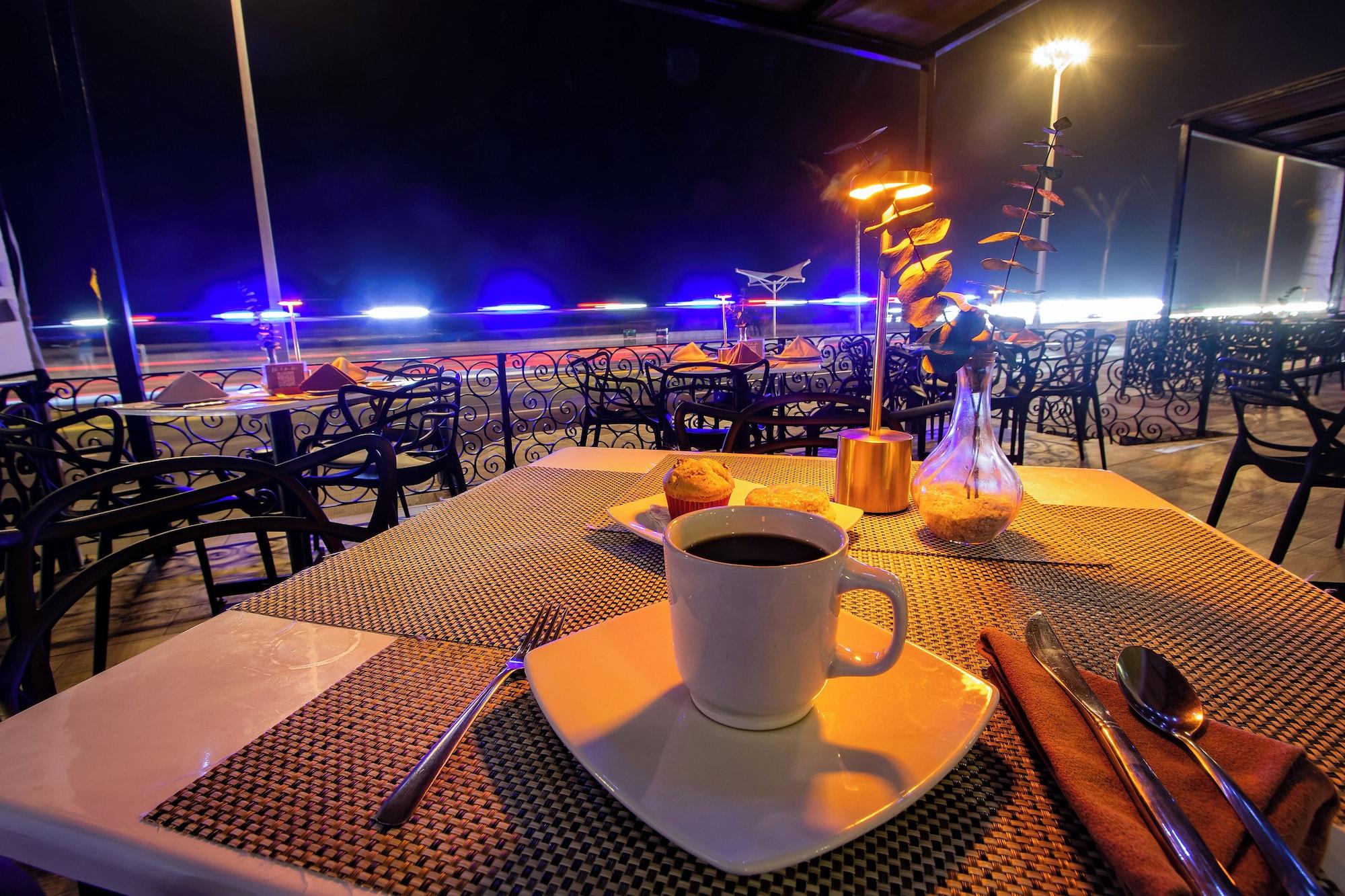 Restaurant Coral Island Hotel