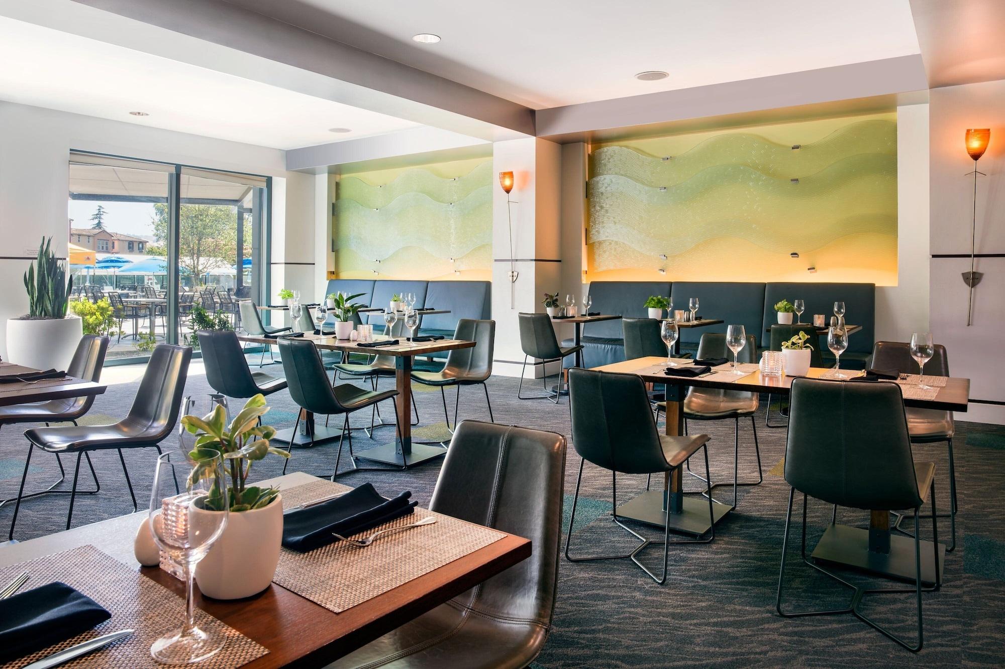 Restaurant Renaissance Walnut Creek Hotel