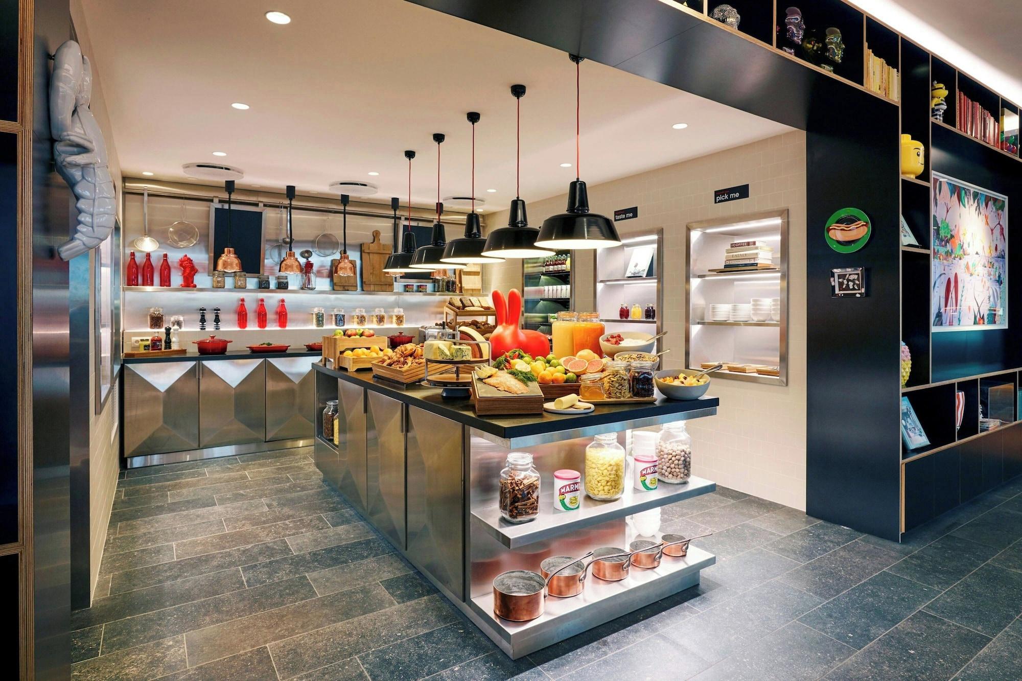 Restaurant citizenM Copenhagen Radhuspladsen