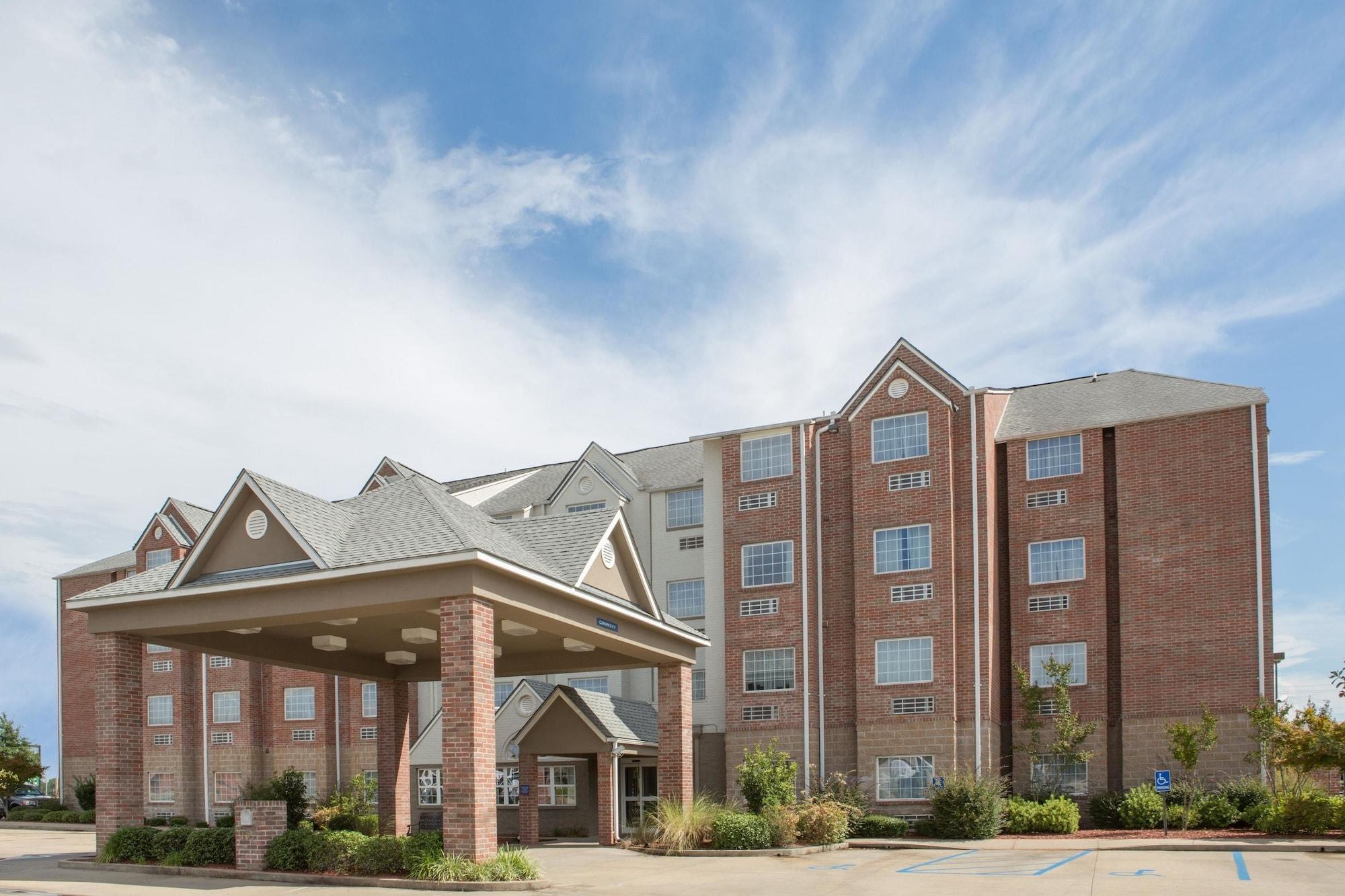 Vista Exterior Microtel Inn & Suites by Wyndham Hattiesburg
