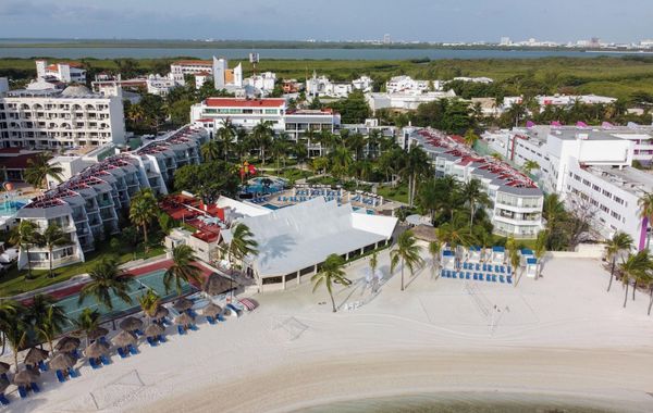 Ocean Spa Hotel – All Inclusive - Hoteles cerca de Playa Langosta en Cancún