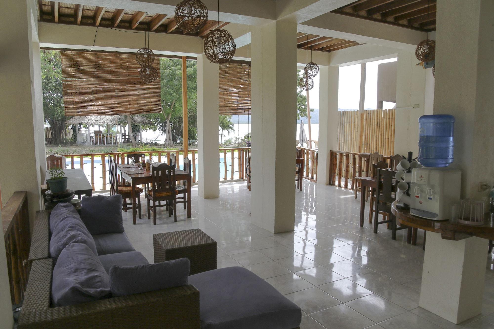 Restaurant Isla Hayahay Beach Resort and Restaurant