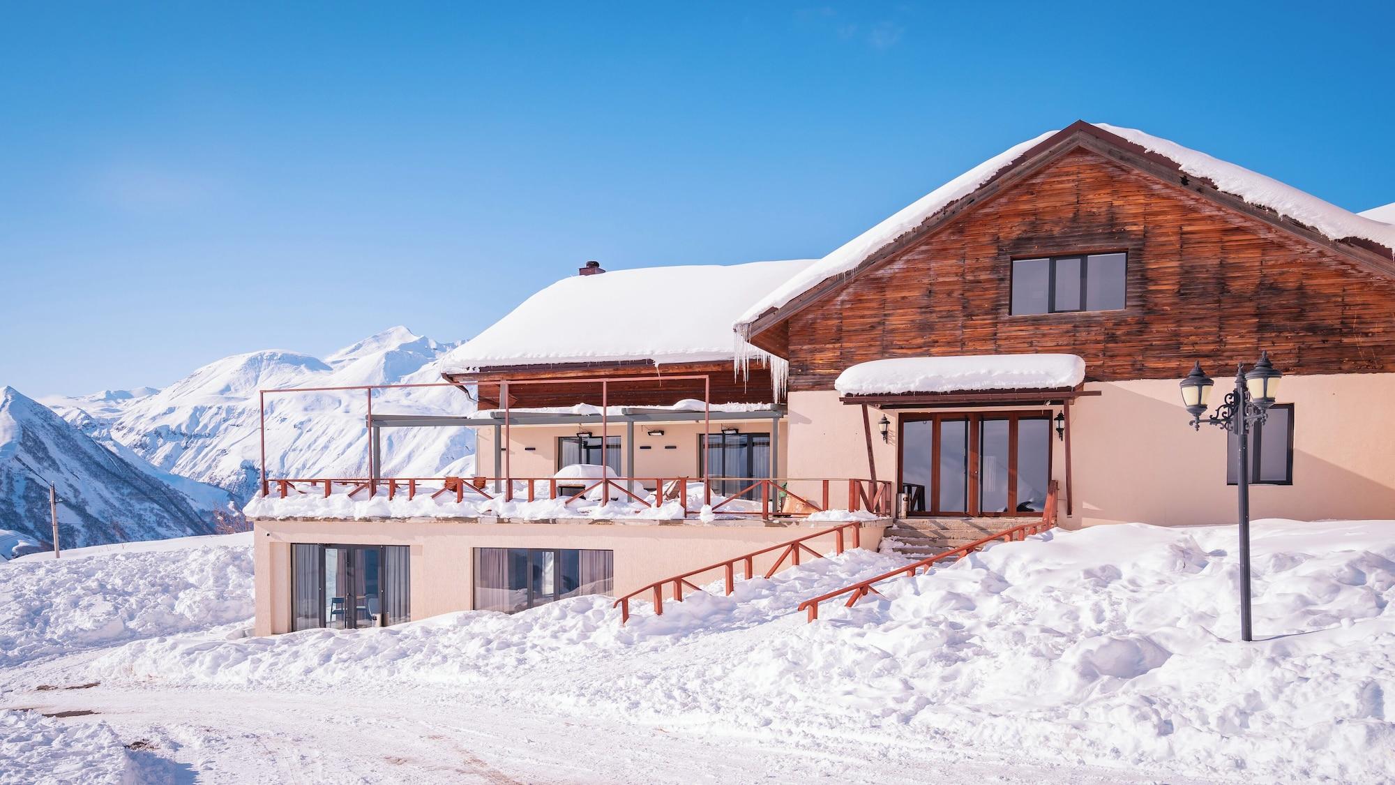 Vista Exterior Hotel Alpina