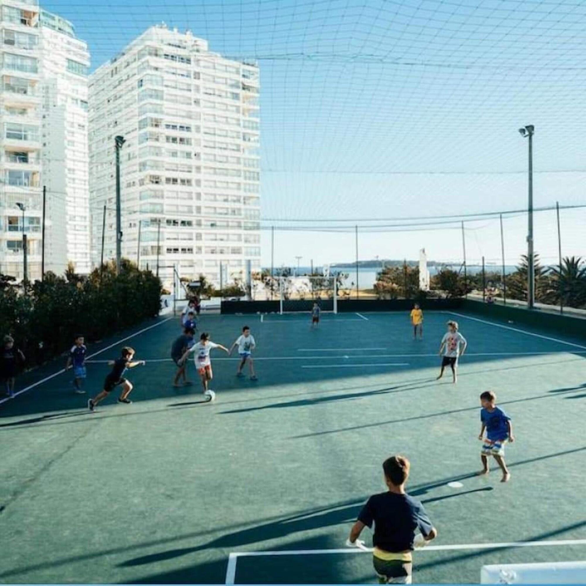 Instalaciones Recreativas Dpto 6 personas FRENTE AL MAR-