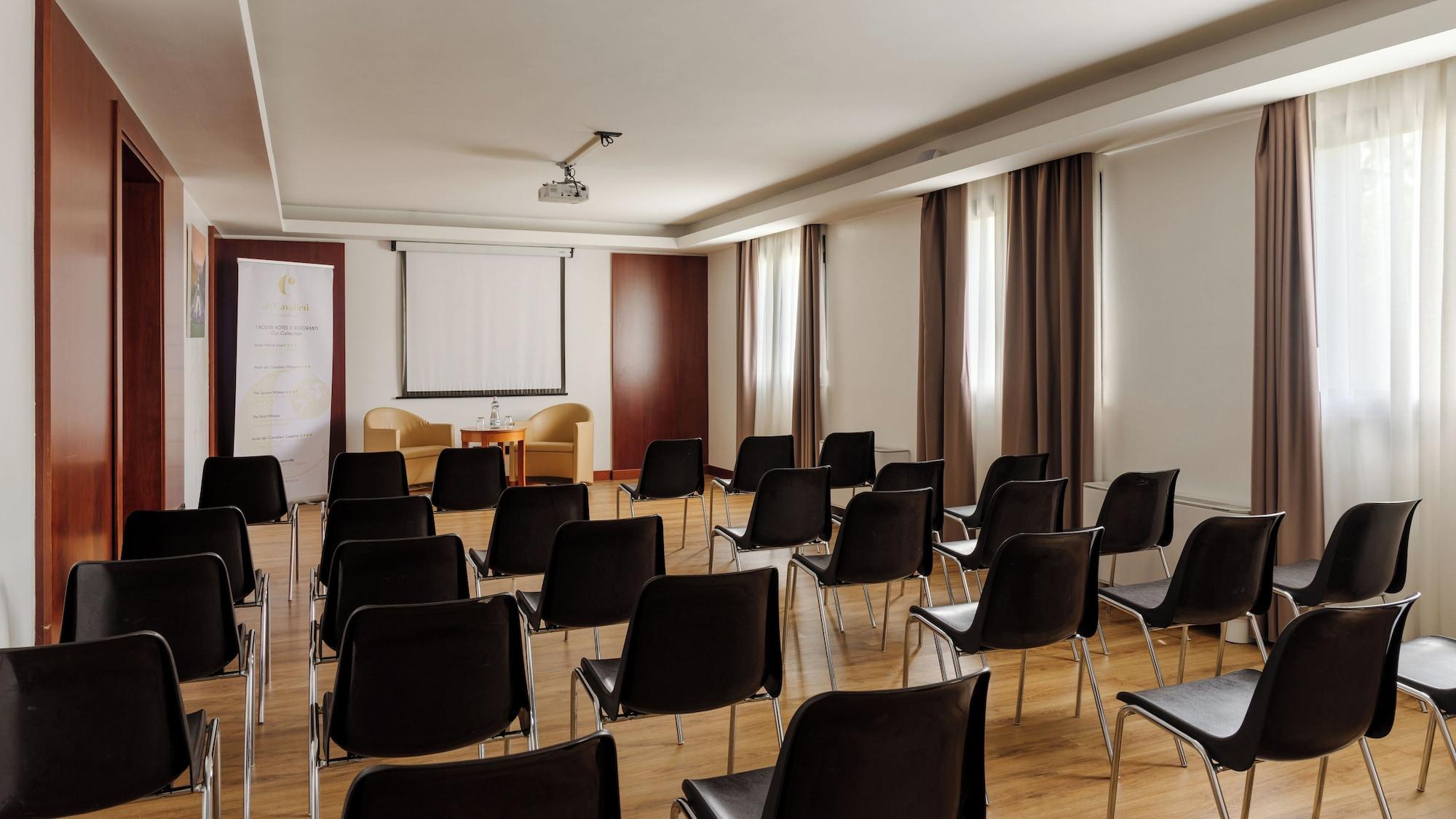 Sala de Reuniones Hotel dei Cavalieri Caserta