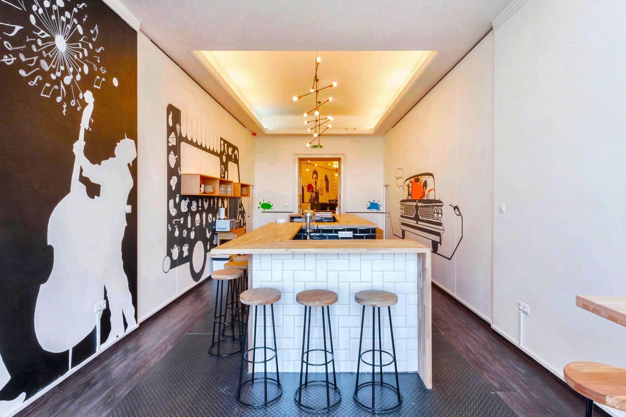 Bar/Salón Adagio Hostel Basilica
