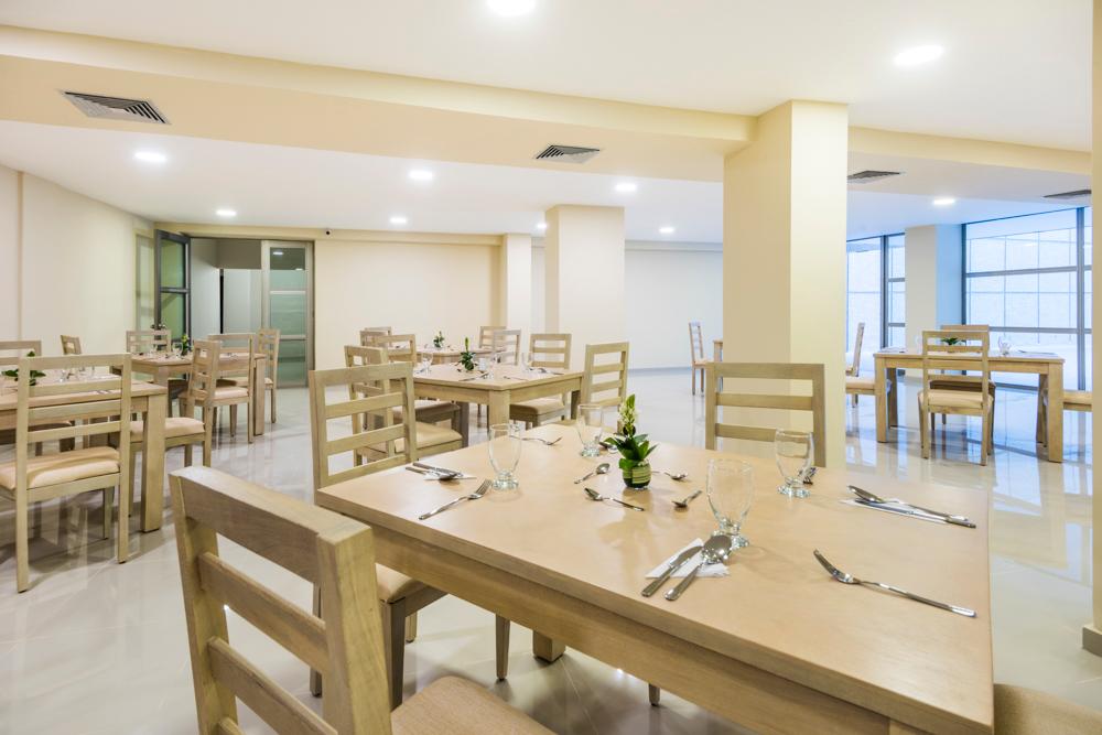 Área de desayuno Ribai Hotel Barranquilla