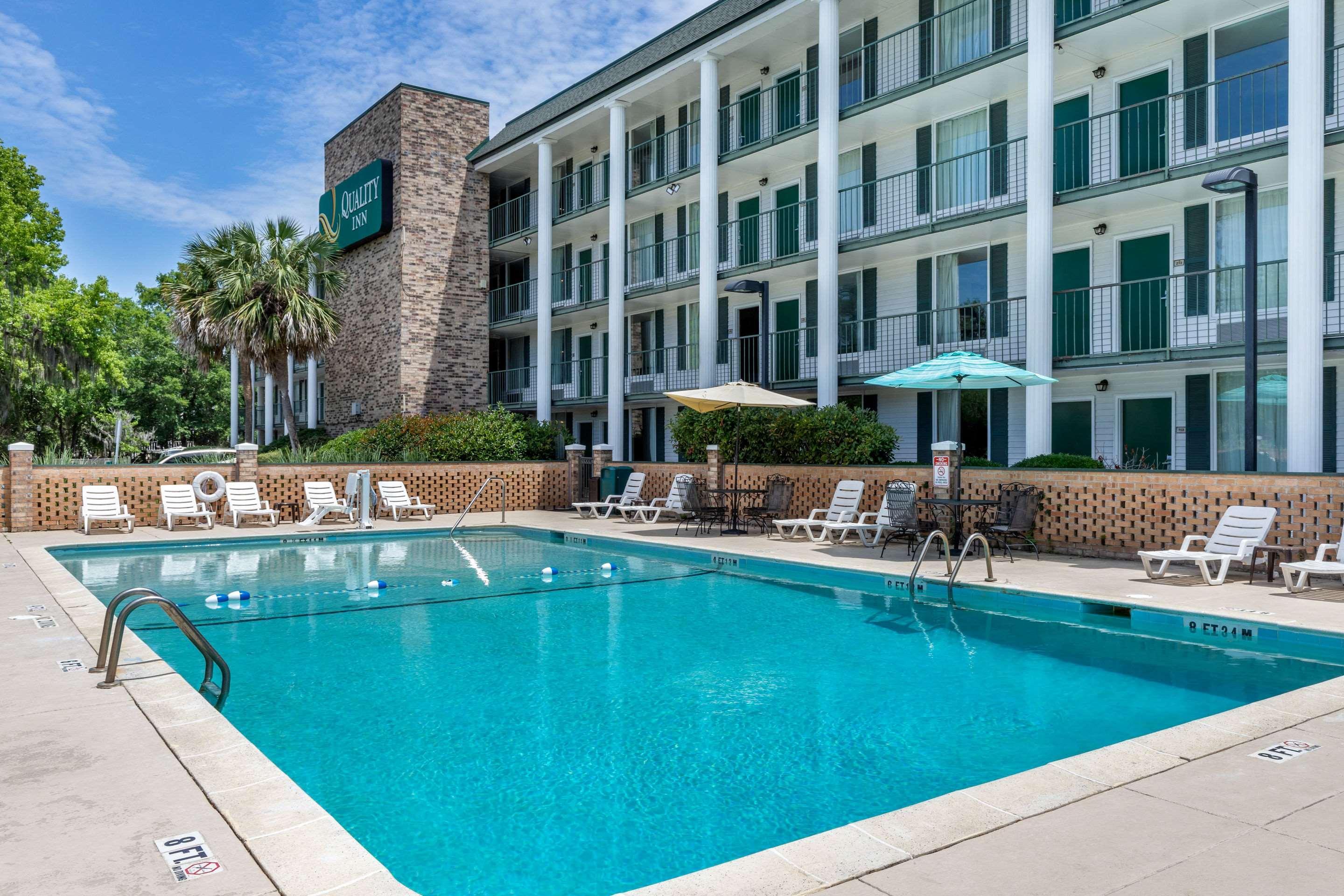 Vista Piscina Quality Inn At Town Center